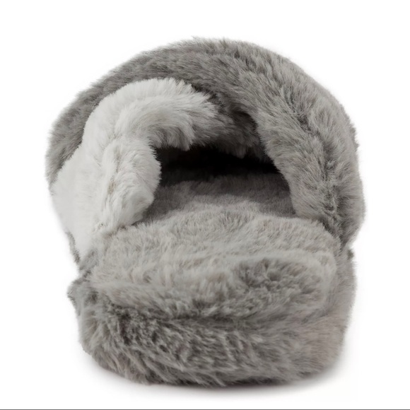 Fluffy Criss-Cross Slippers - Picture 5 of 7